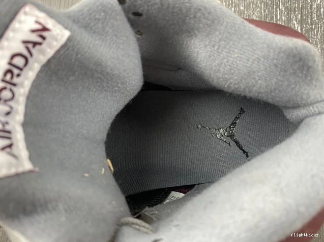 Jordan 5 Burgundy Air DZ4131-600 0821